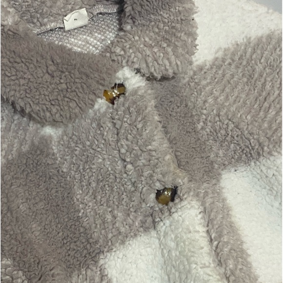 SHEIN Plaid Gray-White cropped Girls Jacket| kids 5-6 Y Comfy Teddy soft Roblox - Picture 2 of 4